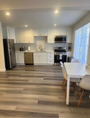 Splendid West Hollywood Loft Off site parking